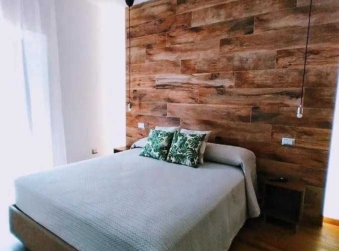 فندق مبيت وإفطار Dimora Belvedere 3*